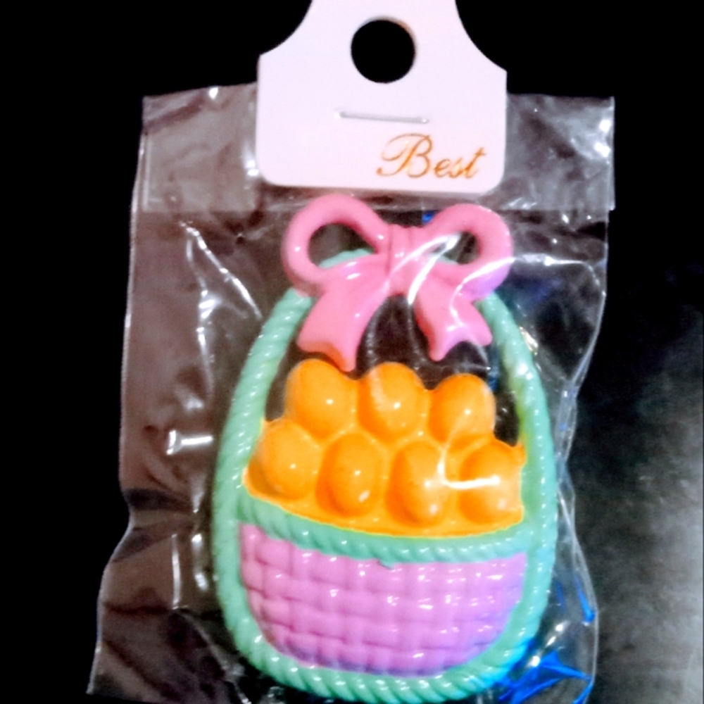 EASTER BROOCH
